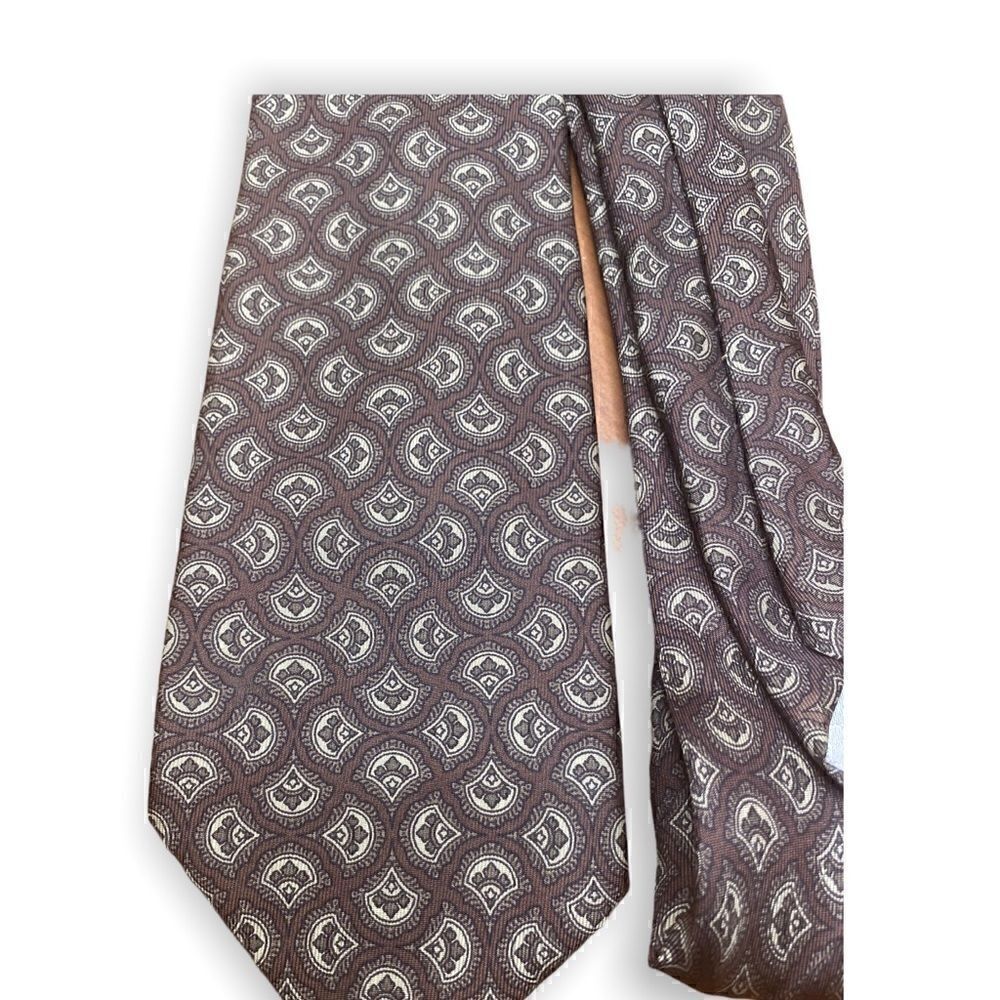 Oscar de la Renta Couture 100% silk tie brown tan pattern